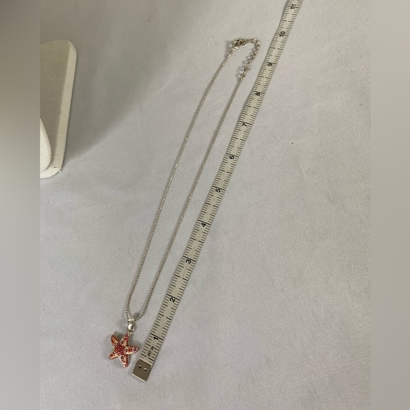 Dainty enameled and rhinestone starfish necklace - Picture 6 of 7